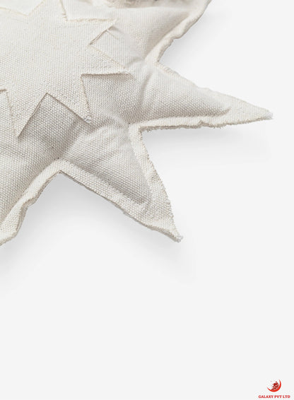 Star-shaped treetop decoration